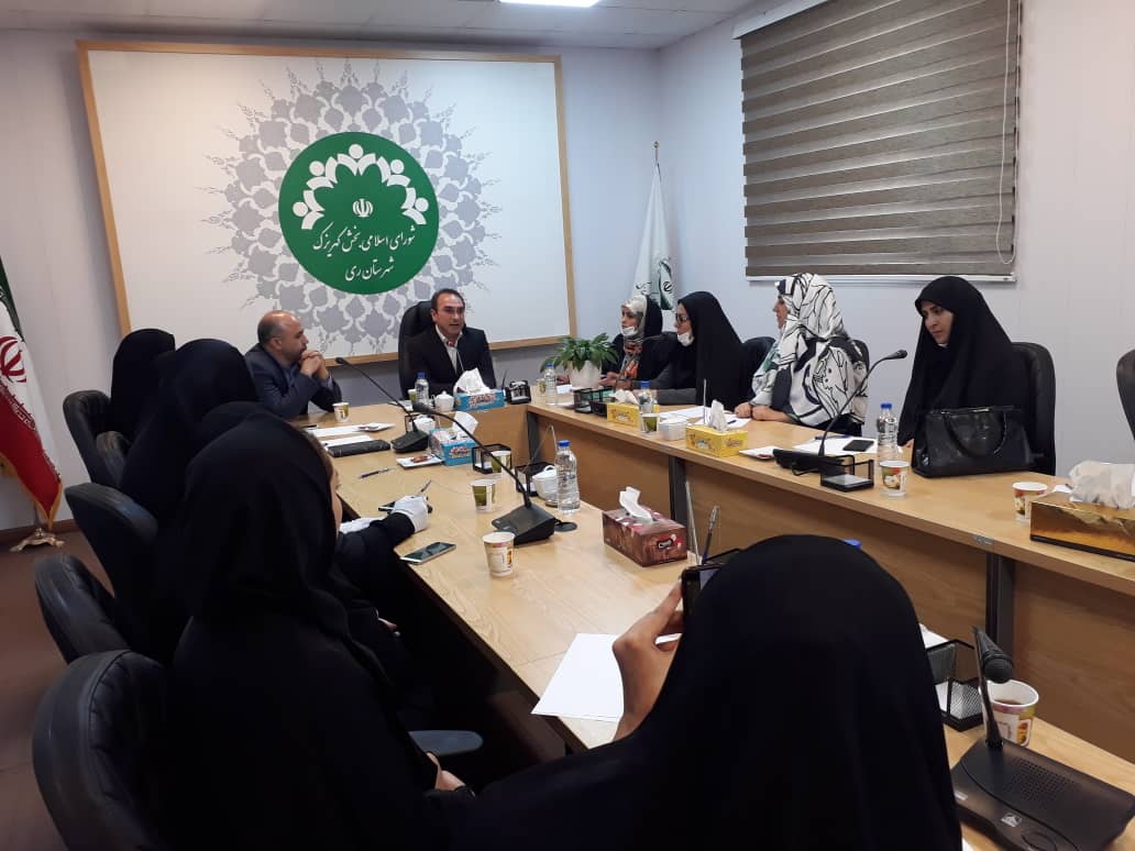 طرح اشتغالزایی بانوان با پیوست علمی در کهریزک اجرایی میشود
