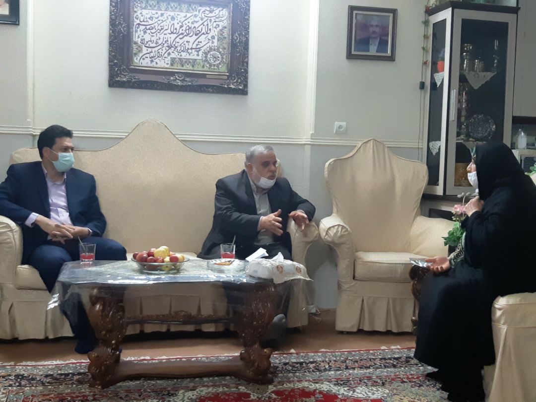 IMG 20200727 190559 963 | گزارش تصویری|دیدار فرماندار ری با خانواده شهید والامقام "محمد ملائی کهریزکی"