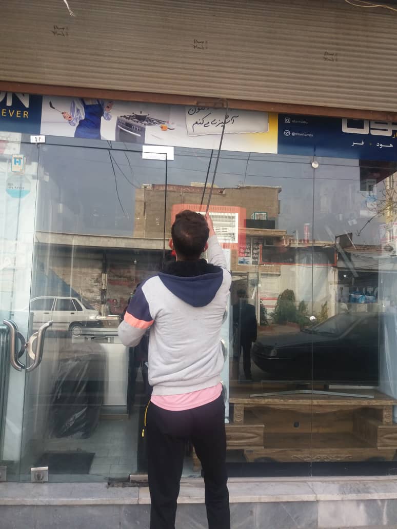 گزارش تصویری ۲| گشت مشترک بازرسان شهرستان ری و بخشداری کهریزک از واحدهای صنفی کهریزک