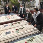 گزارش تصویری| غبارروبی و عطرافشانی گلزار شهدای روستای قمصر به مناسبت گرامیداشت هفته بسیج