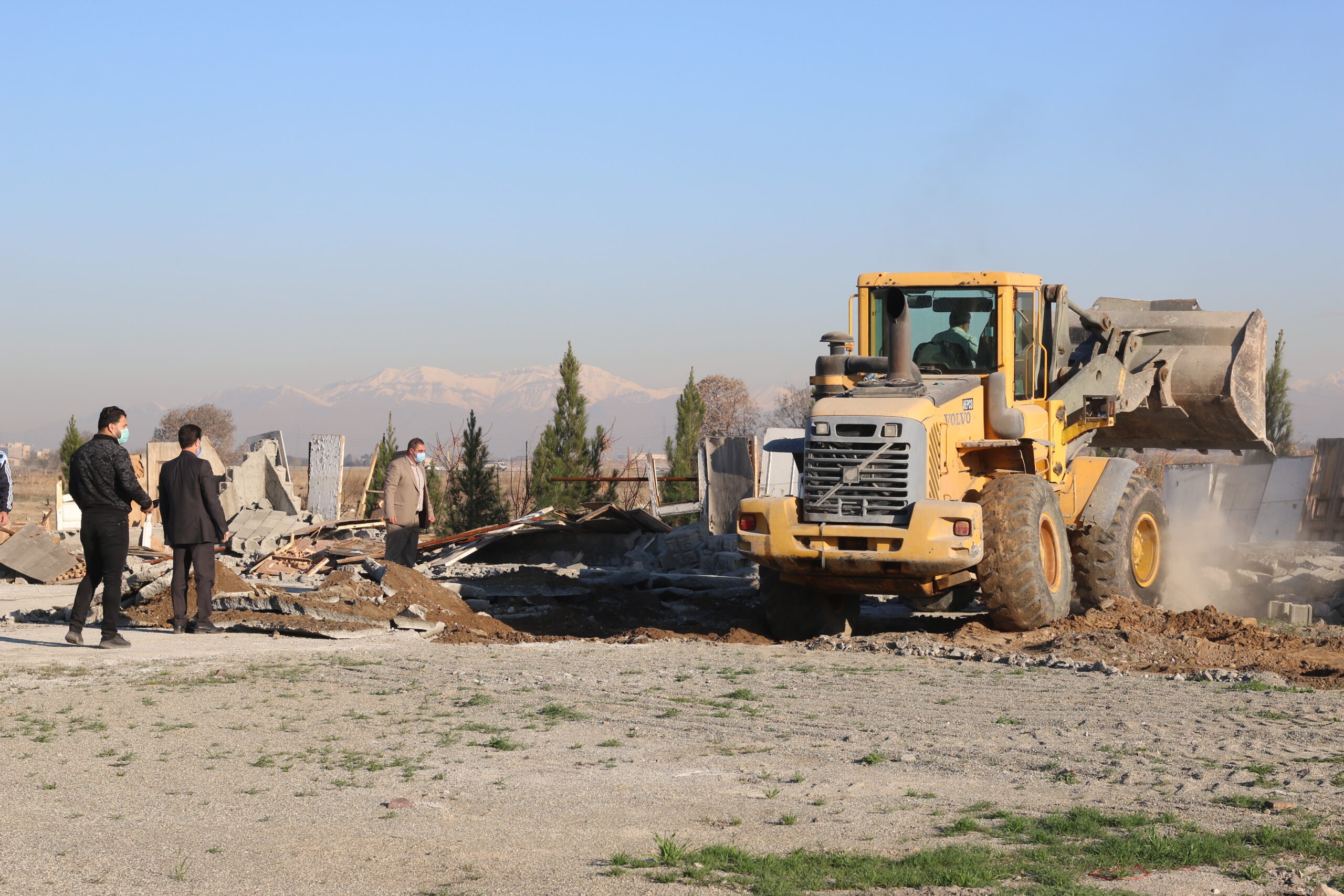 IMG 8249 scaled | گزارش تصویری 1| تخریب 51 مورد ساخت و ساز غیرمجاز در روستای درسن‌آباد