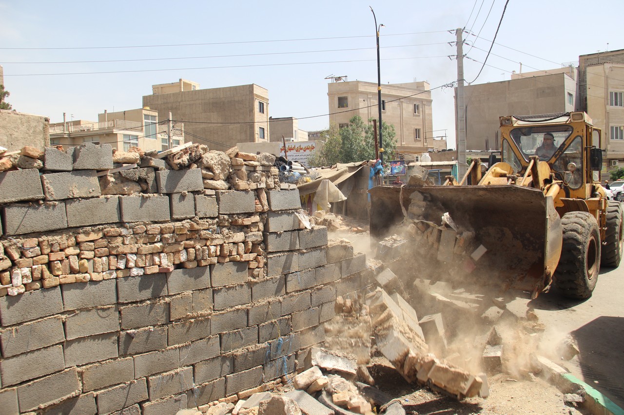 IMG 8324 | گزارش تصویری تخریب ساخت وساز غیرمجاز در ورودی روستای قمصر