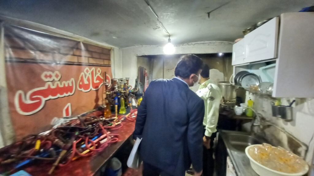 10 1 | گشت بازرسی و پلمپ مجدد قهوه‌خانه متخلف در باقرشهر