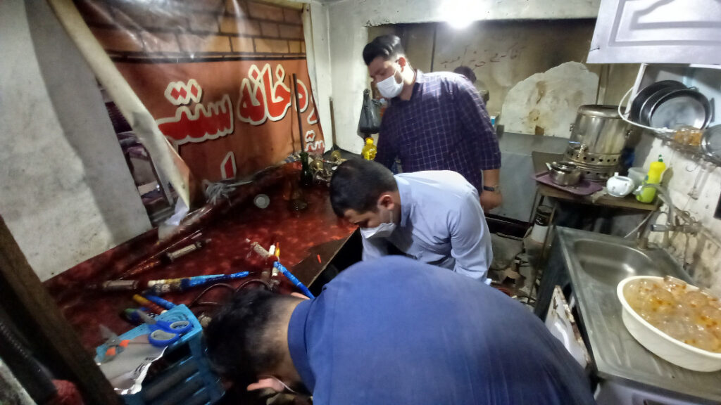 12 | گشت بازرسی و پلمپ مجدد قهوه‌خانه متخلف در باقرشهر