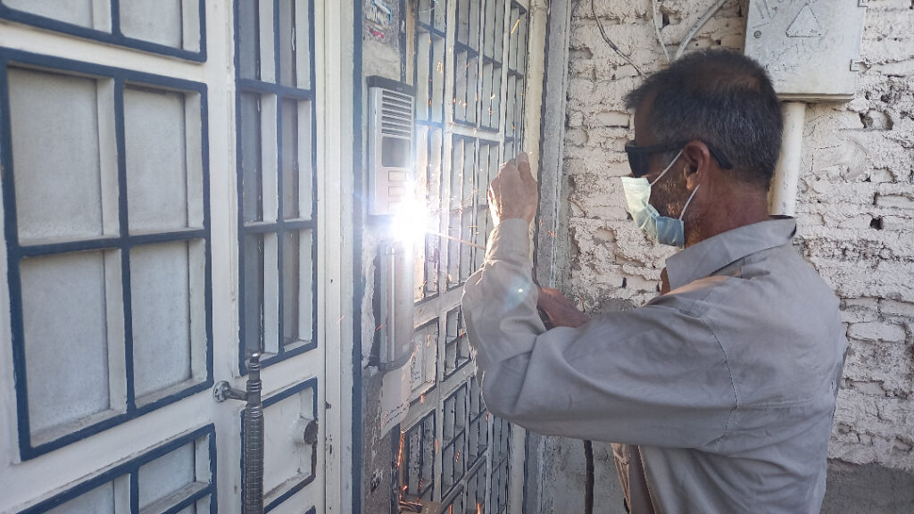 7 13 | گشت بازرسی و پلمپ مجدد قهوه‌خانه متخلف در باقرشهر