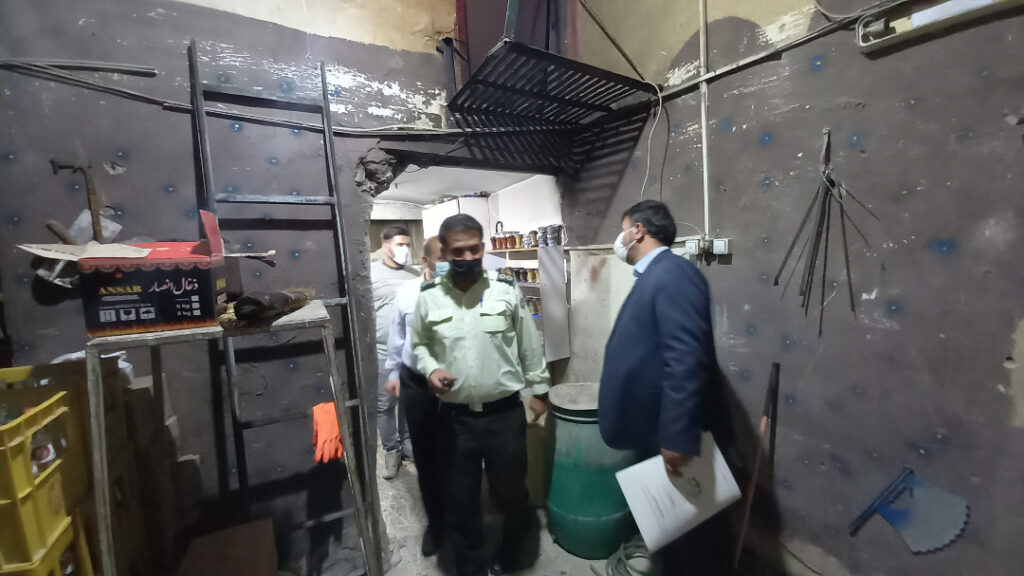 9 4 | گشت بازرسی و پلمپ مجدد قهوه‌خانه متخلف در باقرشهر