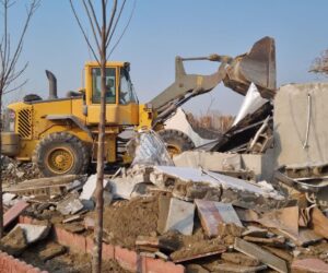 IMG 20230124 172855 922 | تخریب ساخت و سازهای غیرمجاز در روستای سلمان‌آباد و تبائین